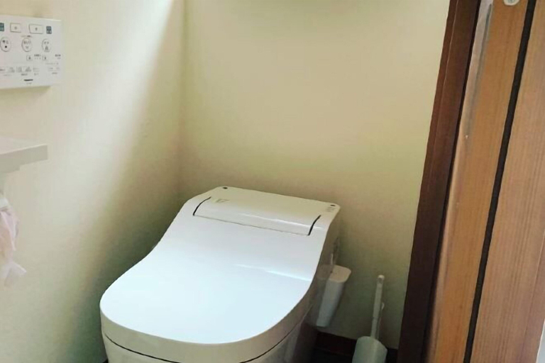 Bathroom 3, Haku Wamikyo, Kyoto