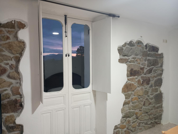 Others 5, Habitaciones Los Semellones, Asturias