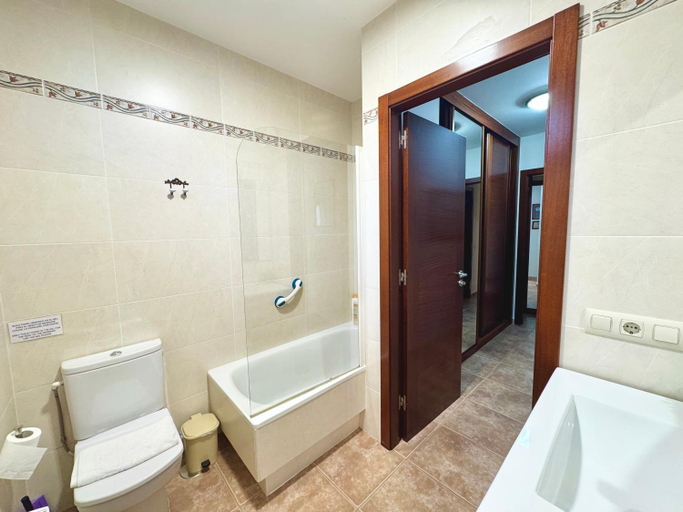Bathroom 3, ROOMS PEREGRINOS A Casa Alicia, Pontevedra