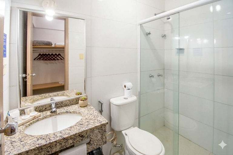 Bathroom 5, Hotel Dan Inn Express Ribeirão Preto by Nacional Inn, Ribeirao Preto