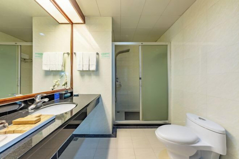 Bathroom 3, Kaiyue Hotel, Shaoguan