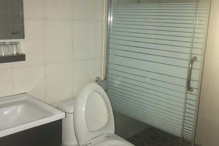 Bathroom, Changtai Dongyuan Hotel, Zhangzhou