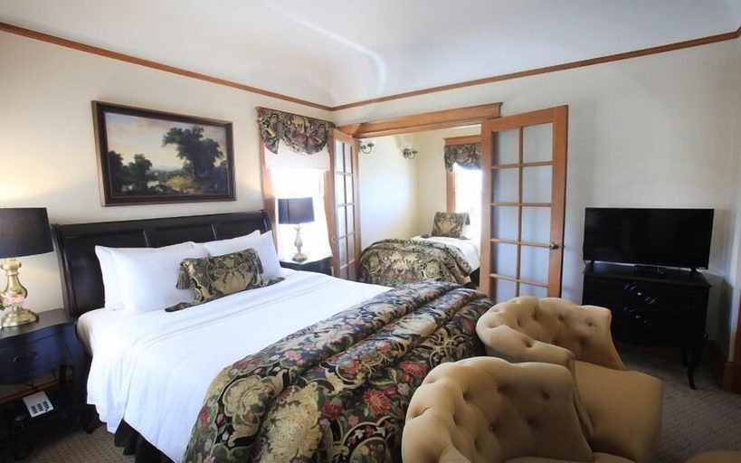 Bedroom 3, The Charles Pacific Grove - Artfully Designed Inclusive Inn, Monterey