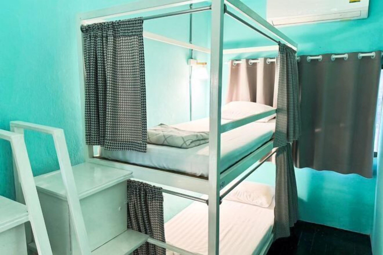 Room 4, Dhub Hostel Donmueng, Don Muang