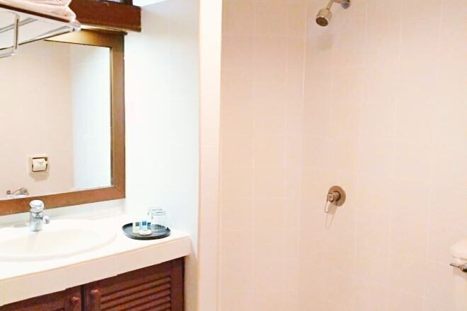 Bathroom 5, Sutra Beach Resort, Setiu