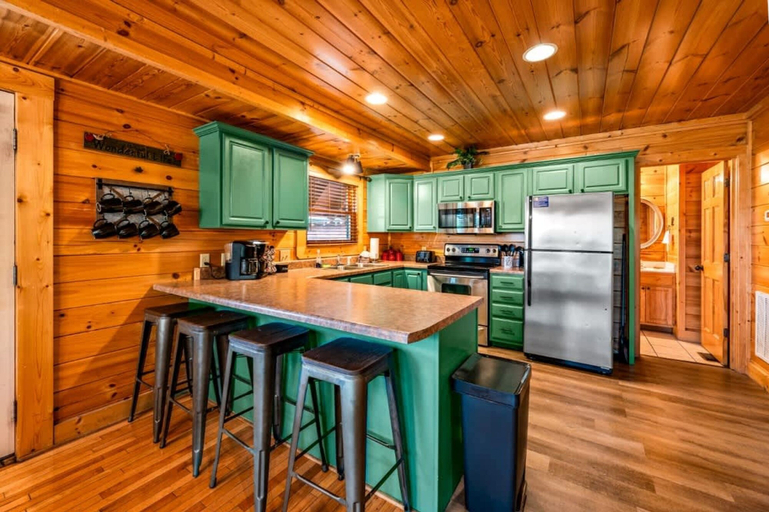 Room 4, Smoky Haven Retreat by Beyond Expectations, Sevier