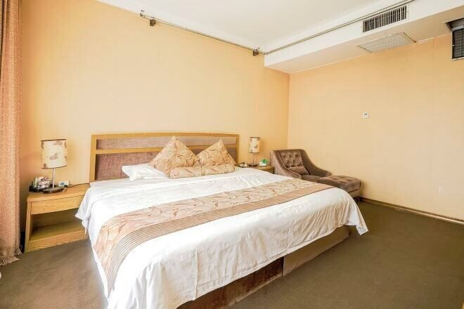 Bedroom, Ping'an Business Hotel, Harbin