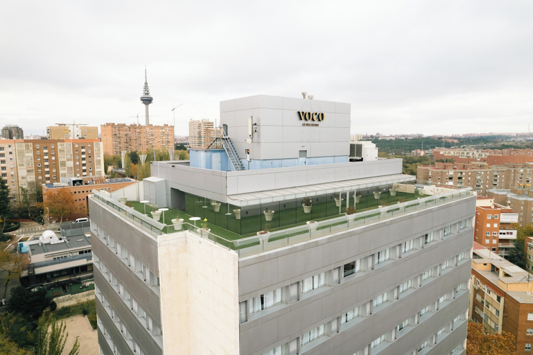 Exterior & Views 2, voco Madrid Retiro by IHG, Madrid
