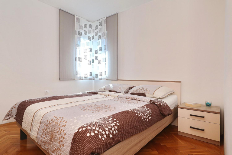 Bedroom 4, Apartment Dora, Preko