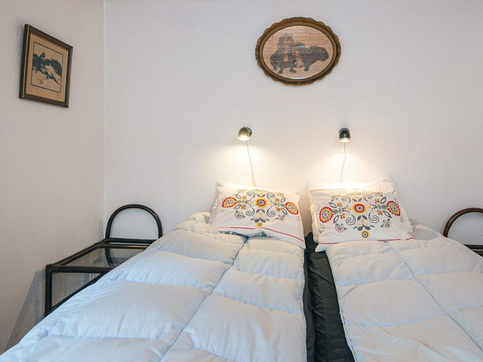 Bedroom 3, 6 Person Holiday Home in Blokhus, Jammerbugt