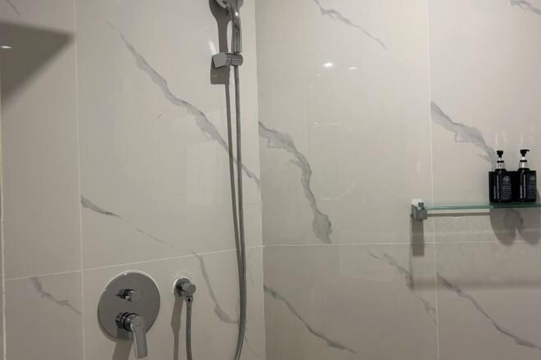Bathroom 3, Antai Yinshan Jinjiang Hotel, Guang'an