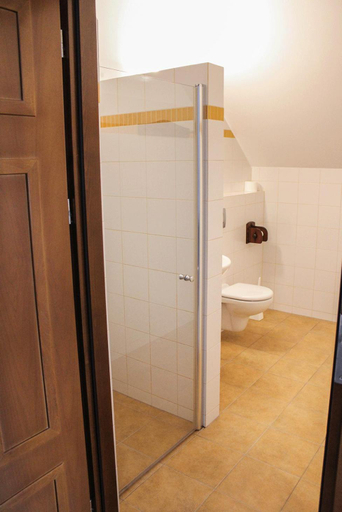 Bathroom 3, Dom goscinny w Bartniku, Nowy Sącz