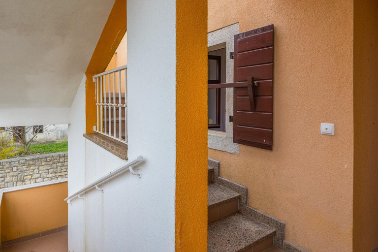 Facilities 4, Istrian Countryside Apartments Iva, Bale