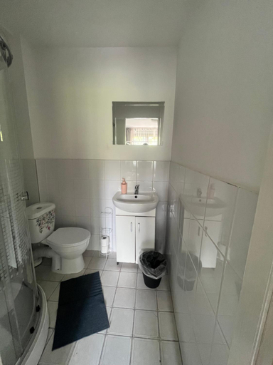 Bathroom 3, 4 Couples & 4 Friends Hostel, Kraków City