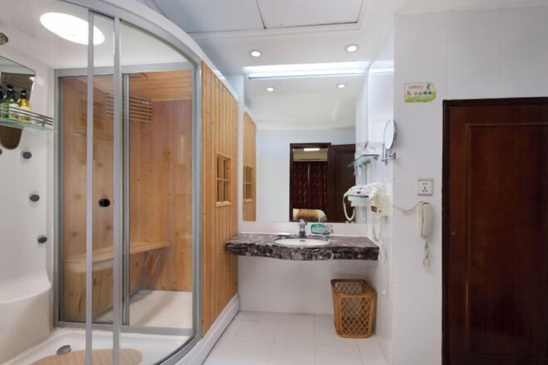 Bathroom 4, Qingdaojinxiushui Hotel, Qingdao