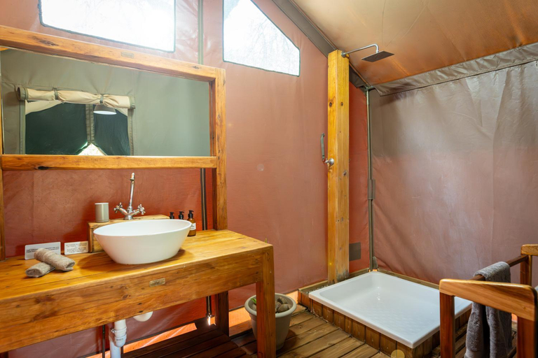 Bathroom 3, Rukiya Safari Camp, Mopani