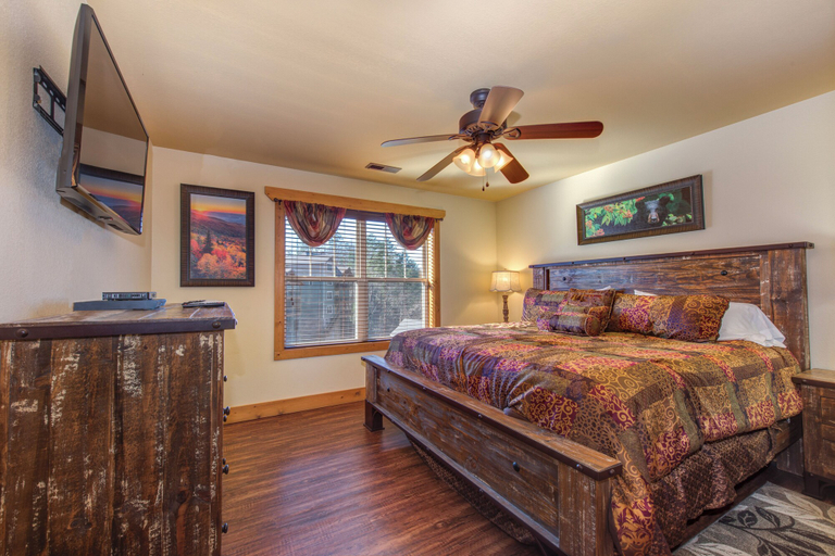 Bedroom 2, Aqua Paradise, Sevier