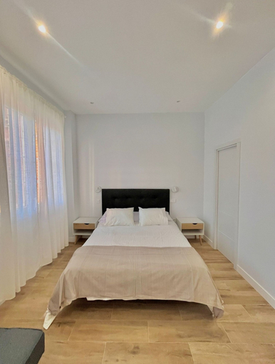 Room 2, Charming Accommodation Near Ifema, Madrid