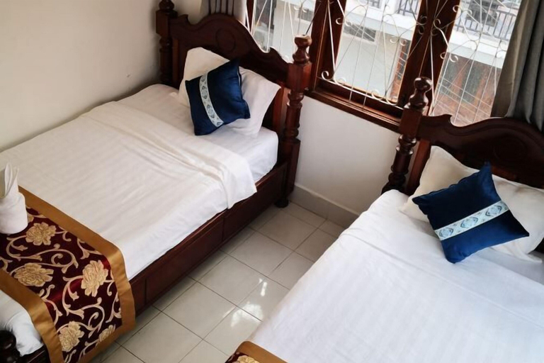 Bedroom 1, V V Guesthouse, Vangvieng