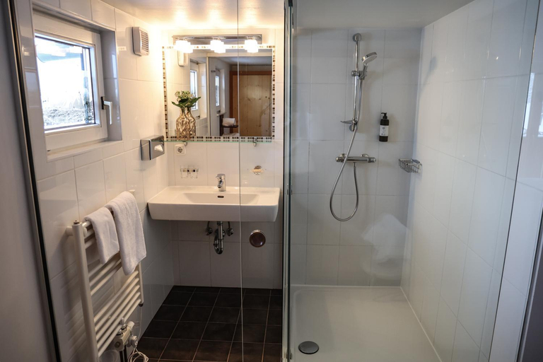 Bathroom, Hotel Geisler Tulfes, Innsbruck Land