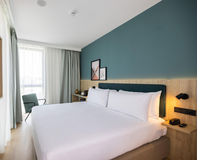 Bedroom 2, Spark By Hilton Madrid Alcala, Madrid