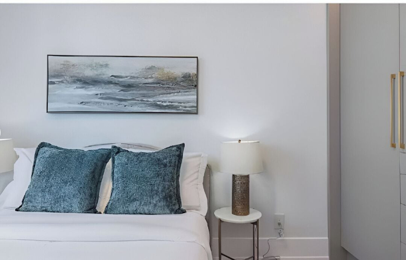 Room 3, The Casa - Toronto Financial District, Toronto
