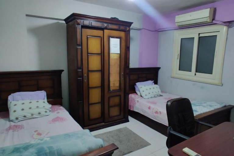 Bedroom, Caesar Studio Apartment, Alexandria