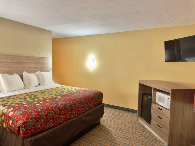 Bedroom 4, Econo Lodge Lansing - Leavenworth, Leavenworth