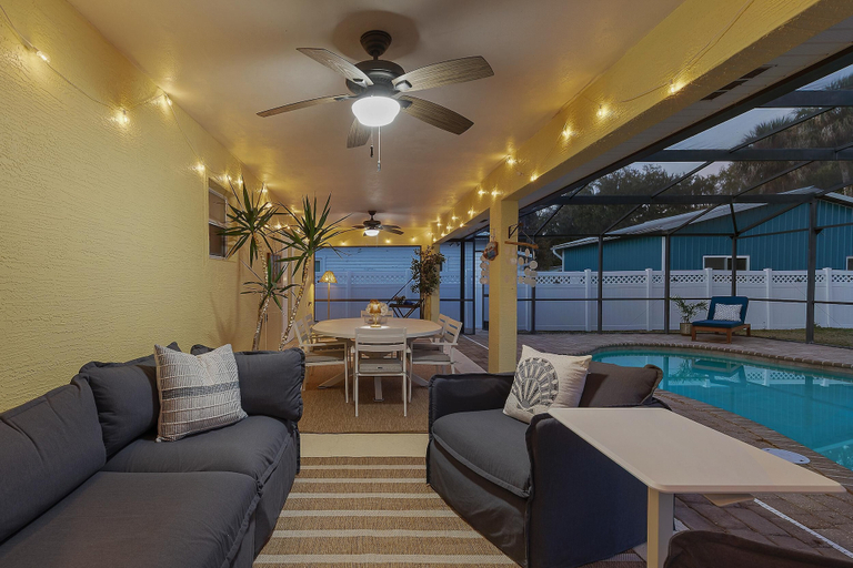 Outdoor dining 1, Sip of Sun, Volusia