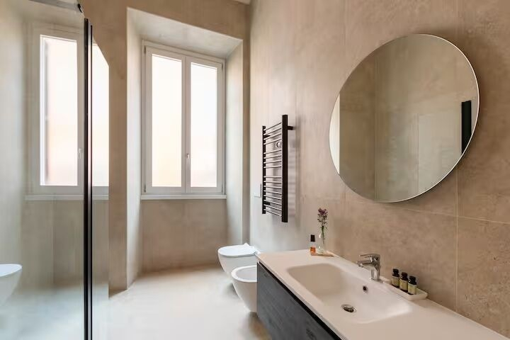 Bathroom 5, SJR Luxury Apartment Trevi Fountain, Roma
