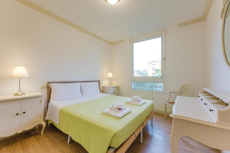 Room 4, Alberto Flat - in front of the beach, Venezia