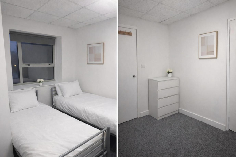 Bedroom 2, Douglas's House, Dublin