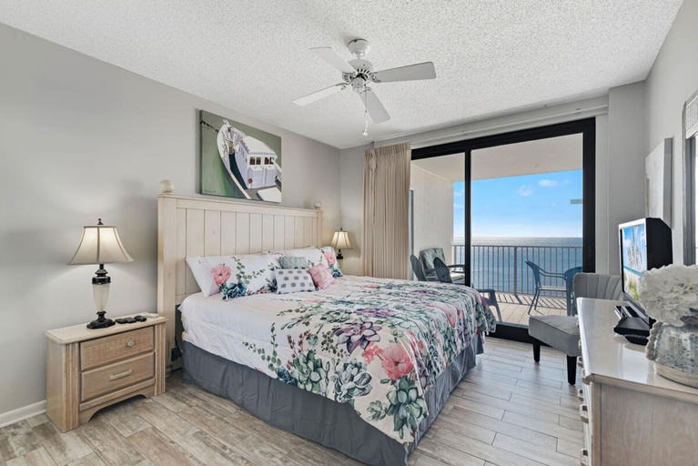 Room 3, Windward Pointe 804- Sleeps 10 Beachfront Resort Amenities, Baldwin