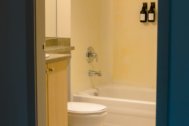 Bathroom 2, Carey Lodge, Greater Vancouver
