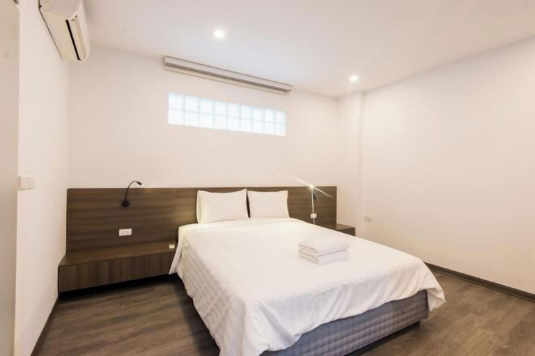 Room 3, 22HOUSING SERVICE APARTMENT, Ba Đình