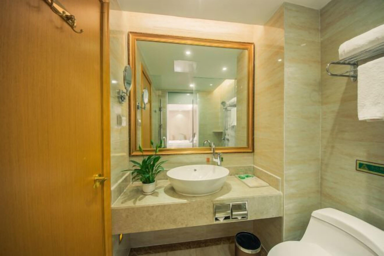 Bathroom 3, Vienna Hotel (Yongzhou Jianghua), Yongzhou