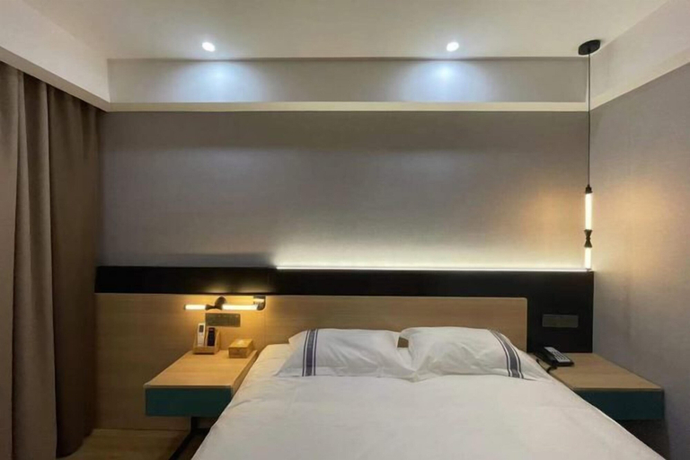 Bedroom 2, Urban Garden Hotel (Daye Yurun), Huangshi