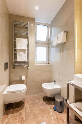 Bathroom 4, Hotel Majestic, Belgrade