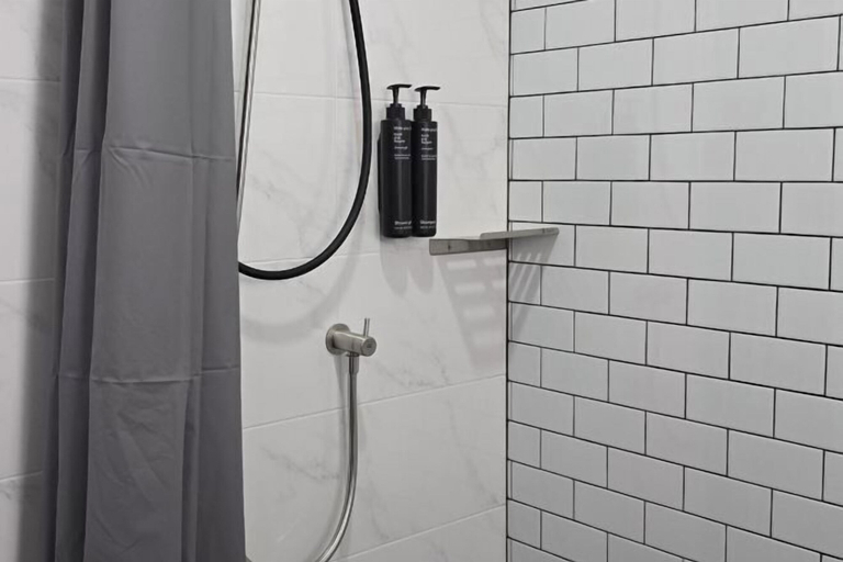 Bathroom 4, J.K. Mansion, Suan Luang