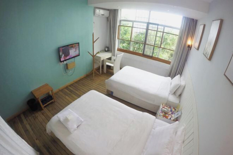 Bedroom 3, Lantian Chinese Inn · International Youth Hostel, Sanya