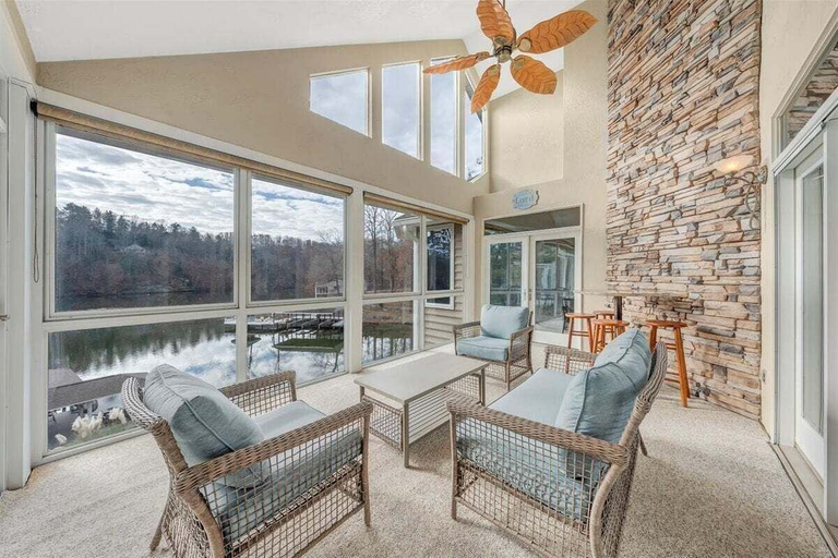 Interior 3, Great Escape on Smith Mountain Lake - Lakefront, Private Dock, & Hot Tub, Franklin