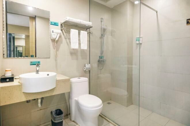 Bathroom 3, City Express Hotel, Chongzuo