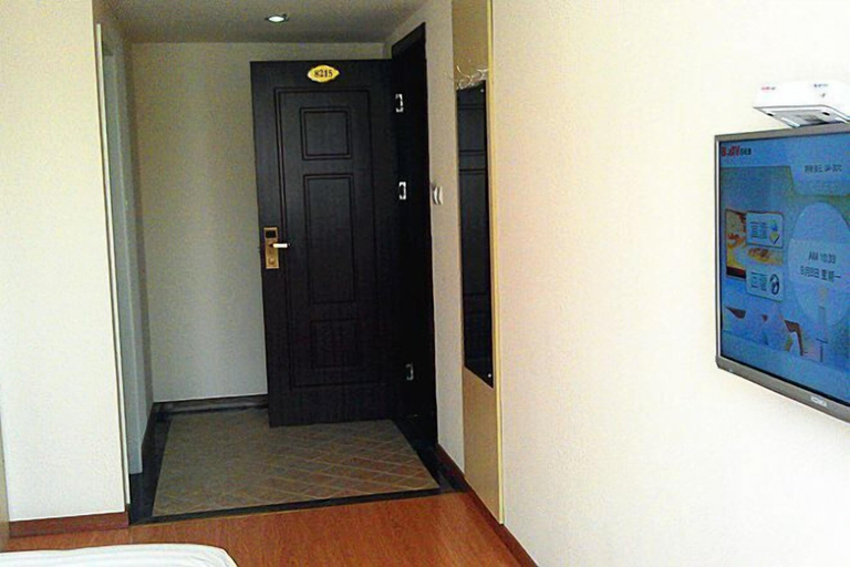 Others 5, Xiangxiu Hostel, Shanghai