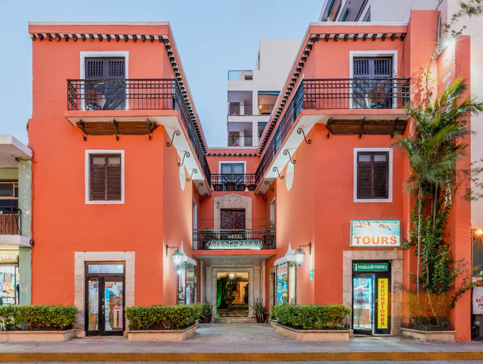 Exterior & Views