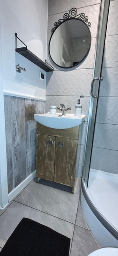 Bathroom 3, Stare Miasto Widok na Katedre, Olsztyn City