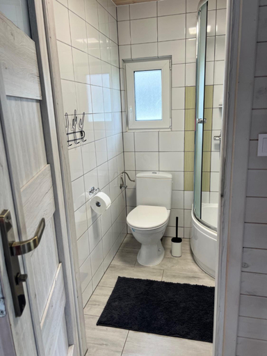Bathroom, Przystanek Prawdowo, Mrągowo
