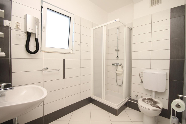 Bathroom 2, Rooms by the sea Muline, Ugljan - 3538, Preko