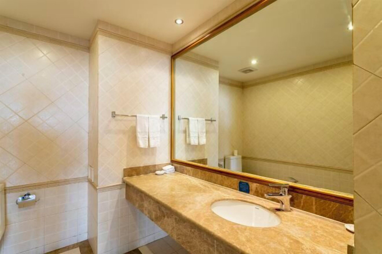 Bathroom 4, Changtai Palace Hotel, Ordos