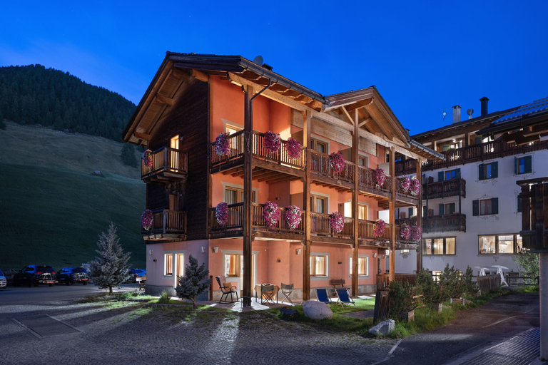 Exterior 2, Bio Hotel Villa Cecilia, Sondrio