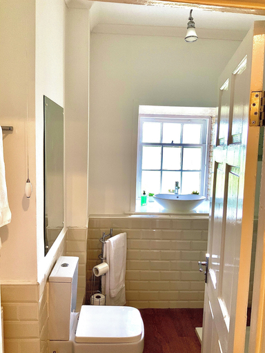 Bathroom 3, Old Spittal Hospital Apartment, Stirling